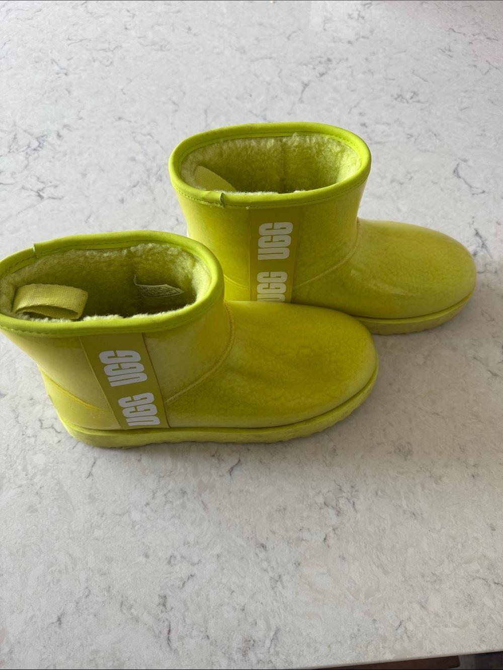 UGG clear mini ‘sulfer’ Women’s 7 Neon Lime Shearling-Lined Shortie Boots - Picture 2 of 10